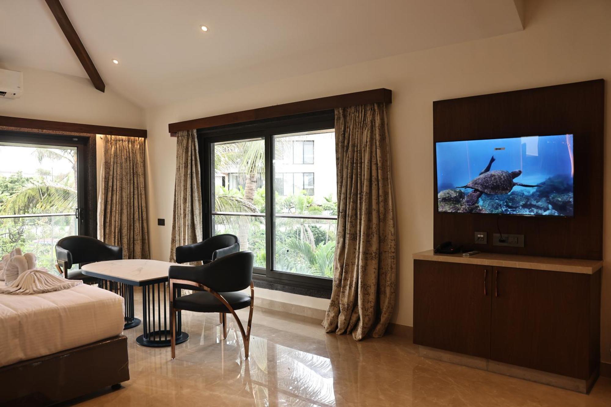 Mstays Ecr By Mirabilis Hotel Ченнаи Экстерьер фото